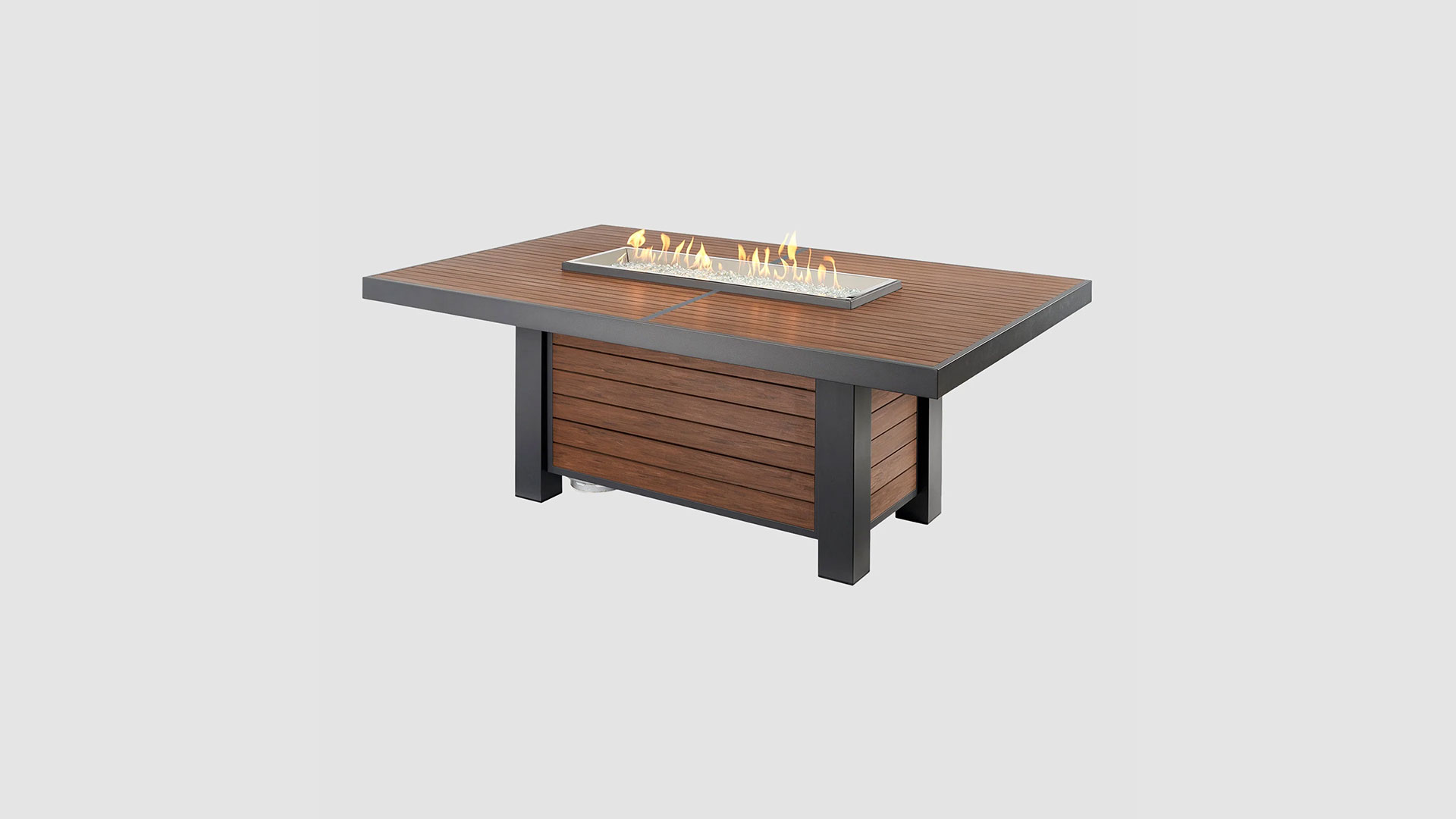Outdoor-Great-Room-Kenwood-and-Brooks-Linear-Dining- Height-Fire-Pit